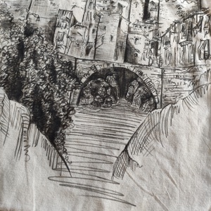 skiccelt városkép sziklás folyóval-híddal, kézzel rajzolt natúr színű vászontáska - táska & tok - bevásárlás & shopper táska - shopper, textiltáska, szatyor - Meska.hu