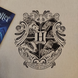 Roxforti házak - Harry Potteres kézzel festett natúr vászontáska - táska & tok - bevásárlás & shopper táska - shopper, textiltáska, szatyor - Meska.hu