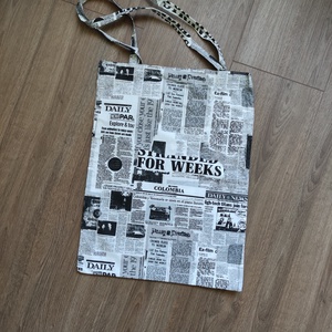 fekete-fehér újság mintás shopper, válltáska - táska & tok - bevásárlás & shopper táska - shopper, textiltáska, szatyor - Meska.hu