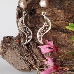 Csipke filigrán fülbevaló 925 finomságú -sterling- ezüstből, édesvízi tenyésztett gyönggyel - Meska.hu