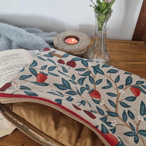 Könyvtartó - könyv & zene - könyvtok - Meska.hu