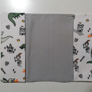 Textil egészségügyi kiskönyv borító - lovag - otthon & életmód - papír, írószer - egészségügyi kiskönyv borító - Meska.hu