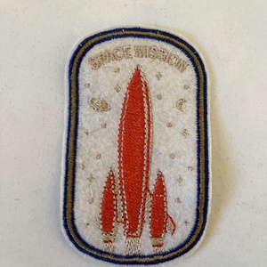 Űr témájú gépi hímzett felvarró-  rakéta 2, Kellékek & szerszámok, Méteráru, Felvarrható, vasalható kellék, Hímzés, MESKA