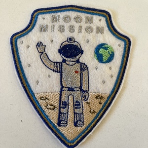 Űr témájú gépi hímzett felvarró- űrhajós, Kellékek & szerszámok, Méteráru, Felvarrható, vasalható kellék, Hímzés, MESKA
