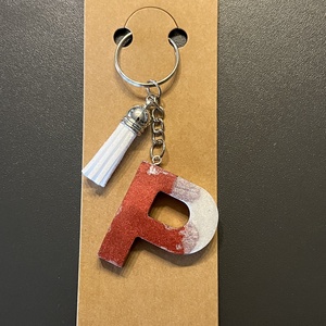 Egyedi gyanta betű-P - táska & tok - kulcstartó & táskadísz - kulcstartó - Meska.hu