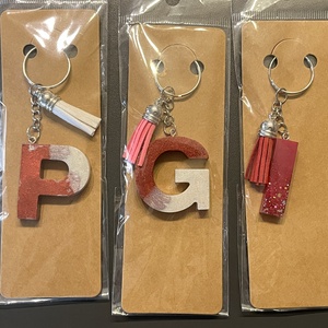 Egyedi gyanta betű-G - táska & tok - kulcstartó & táskadísz - kulcstartó - Meska.hu