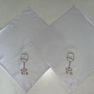 Egyedi hímzett szalvéta monogrammal � indás minta - Meska.hu