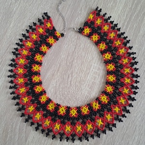 Mexikói Huichol nyaklánc, gyöngygallér, etnikai ékszer - ékszer - nyaklánc - nyakpánt, gallér - Meska.hu