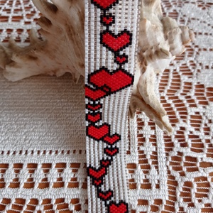Szívkavalkád - ékszer - karkötő - gyöngyös karkötő - Meska.hu