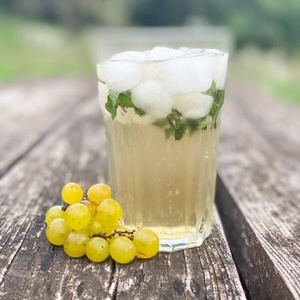 Verjus - élelmiszer - gyümölcslé - Meska.hu