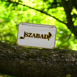 Foglalt / szabad fa tábla akasztóval - otthon & életmód - dekoráció - ajtó- és ablak dekoráció - ajtótábla - Meska.hu