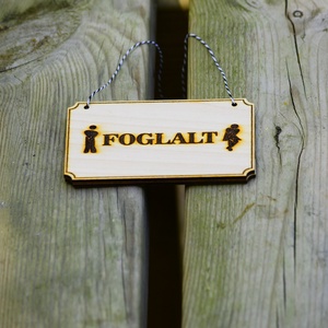 Foglalt / szabad fa tábla akasztóval - otthon & életmód - dekoráció - ajtó- és ablak dekoráció - ajtótábla - Meska.hu