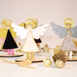 Csillámos álló angyal, fa karácsonyfadísz, névgravírozással is - karácsony - karácsonyi lakásdekoráció - karácsonyfadíszek - Meska.hu