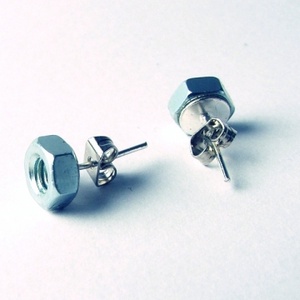 Mini anyacsavar fülbevaló 8 mm-es méretben -  - Meska.hu