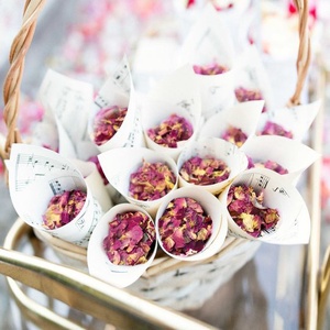 Szárított pink rózsaszirmok (10 db) - esküvő - dekoráció - helyszíni dekor - Meska.hu