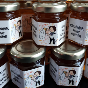 Esküvői mézes köszönő ajándék egyedi cuki pár matricával - esküvő - emlék & ajándék - köszönőajándék - Meska.hu