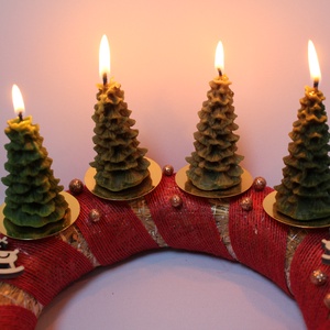 Kis fenyő zöld színű méhviaszgyertya - karácsony - adventi díszek - adventi gyertyadíszek és koszorúdíszek - Meska.hu