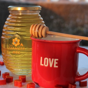 Édes-mézes otthon ajándék díszdoboz 1 kg mézzel - élelmiszer - ajándék gasztro kosár - Meska.hu