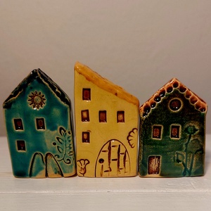 Kerámia házikók - karácsony - adventi díszek - adventi koszorú - Meska.hu