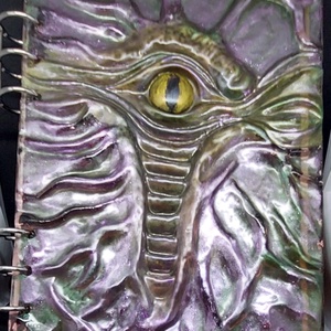 A Létezők Könyve  Kézműves fantasy notesz domborított borítóval, Otthon & Életmód, Papír, írószer, Jegyzetfüzet & Napló, , MESKA