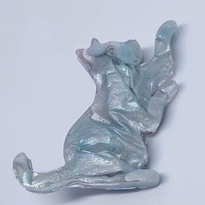 Cicás kitűző IV. - ékszer - kitűző és bross - Meska.hu