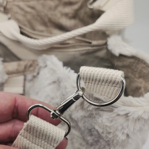 Pihe-puha műszőrme táska - táska & tok - kézitáska & válltáska - nagy pakolós táska - Meska.hu