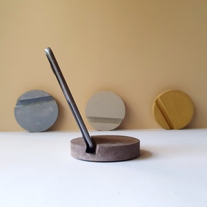 Beton telefontartó, névjegykártyatartó, fényképtartó, Otthon & Életmód, Tárolás & Rendszerezés, Íróasztali tároló, , MESKA