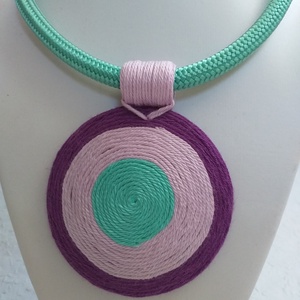 OGEL BIB lila-kék fonalnyaklánc, Textil nyaklánc, textil ékszer, fonalékszer - ékszer - nyaklánc - medálos nyaklánc - Meska.hu