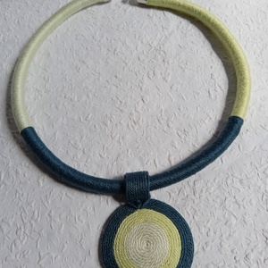 MOHA OGEL fonal nyaklánc, textil nyaklánc, textil ékszer, fonal ékszer - ékszer - nyaklánc - medálos nyaklánc - Meska.hu