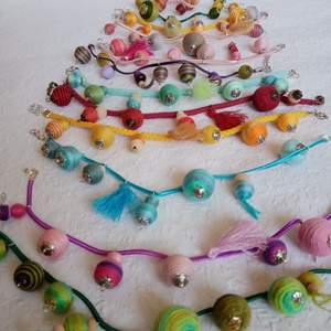 Halvány Rózsaszín csíkos-tarka bokalánc, textilbogyó bokalánc, bokaékszer, lábdísz, lábékszer - ékszer - lábdísz és testékszer - bokalánc - Meska.hu