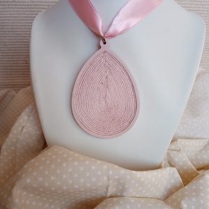 Nagy csepp alakú rózsaszín fonal nyaklánc szett ,textil egyedi ékszer, BIB ékszer, BIB nyaklánc - ékszer - nyaklánc - medálos nyaklánc - Meska.hu