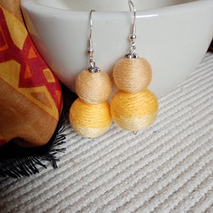 NAPRAFORGÓ textilbogyó fülbevaló, fonalékszer, textil fülbevaló, Ékszer, Fülbevaló, Lógó fülbevaló, Ékszerkészítés, MESKA