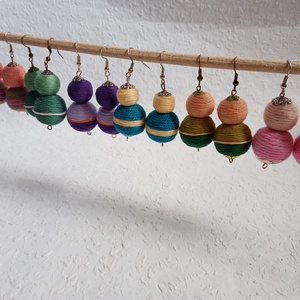 KLEOPÁTRA textilbogyó fülbevaló, fonalékszer, textil fülbevaló - ékszer - fülbevaló - lógó fülbevaló - Meska.hu