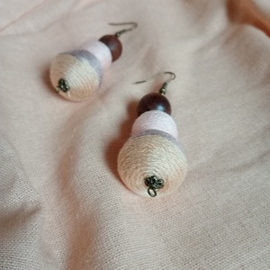 ŐSZI GESZTENYE textilbogyó fülbevaló, fonalékszer, textil fülbevaló - ékszer - fülbevaló - lógó fülbevaló - Meska.hu