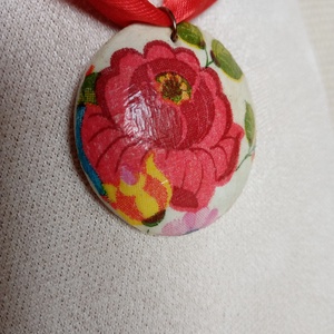  Matyó mintás decoupage nyaklánc,matyó ékszer,folklór textil ékszer,magyaros nyaklánc,Hungarian folk jewellery - ékszer - nyaklánc - hosszú nyaklánc - Meska.hu