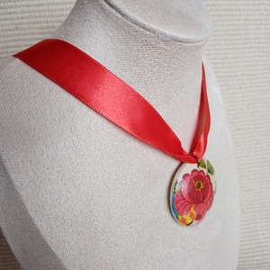  Matyó mintás decoupage nyaklánc,matyó ékszer,folklór textil ékszer,magyaros nyaklánc,Hungarian folk jewellery - ékszer - nyaklánc - hosszú nyaklánc - Meska.hu