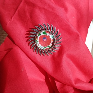  Matyó mintás dísz kitűző,matyó ékszer,folklór ékszer,magyaros  ékszer,Hungarian folk jewellery - ékszer - kitűző és bross - Meska.hu