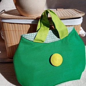 Sötétzöld Pöttyös Randi táska változtatható díszelemmel, alkalmi kistáska, Táska & Tok, Kézitáska & válltáska, Kézitáska, Varrás, MESKA