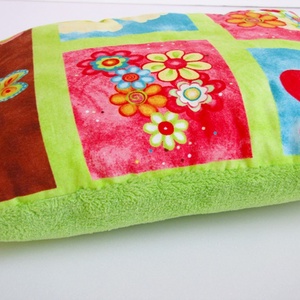 Tavaszi párna, pillangós-virágos -  - Meska.hu Tavaszi párna, pillangós-virágos -  - Meska.hu