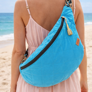 Óriások övtáskája - nekünk inkább hátitáska - bevezető áron, Táska & Tok, Kézitáska & válltáska, Vállon átvethető táska, Varrás, MESKA