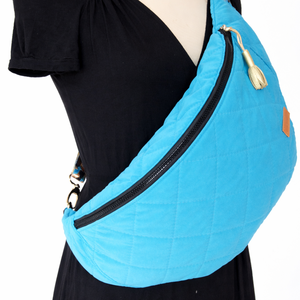 Óriások övtáskája - nekünk inkább hátitáska - bevezető áron - táska & tok - kézitáska & válltáska - vállon átvethető táska - Meska.hu