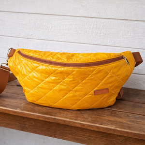 Óriások övtáskája - aranyló méz - táska & tok - kézitáska & válltáska - vállon átvethető táska - Meska.hu