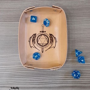 Kockás - kardos motívumos kockadobó tálca - játék & sport - táblajáték és kártyajáték - társasjátékok - dobókocka - Meska.hu