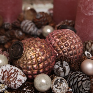 Rózsaszín rusztikus gömbös - adventi koszorú - karácsony - Meska.hu