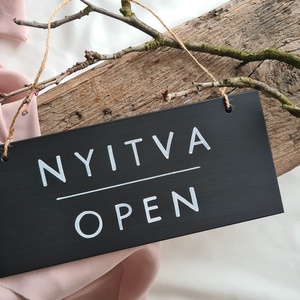 Kétnyelvű nyitva-zárva tábla, angol-magyar nyitva zárva tábla - Meska.hu