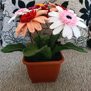Horgolt Gerbera - otthon & életmód - dekoráció - virágdísz és tartó - csokor & virágdísz - Meska.hu