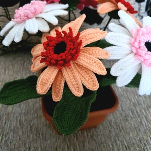 Horgolt Gerbera - otthon & életmód - dekoráció - virágdísz és tartó - csokor & virágdísz - Meska.hu