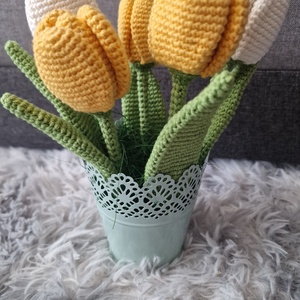 Horgolt Tulipánok - otthon & életmód - dekoráció - virágdísz és tartó - cserép & kaspó - Meska.hu
