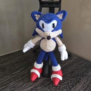 Horgolt SONIC figura - Meska.hu