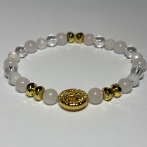 Theta Ásványkarkötő - szeretet - rózsakvarc, holdkő, hegyikristály, hematit, Ékszer, Karkötő, Ásványkarkötő, Ékszerkészítés, Gyöngyfűzés, gyöngyhímzés, MESKA